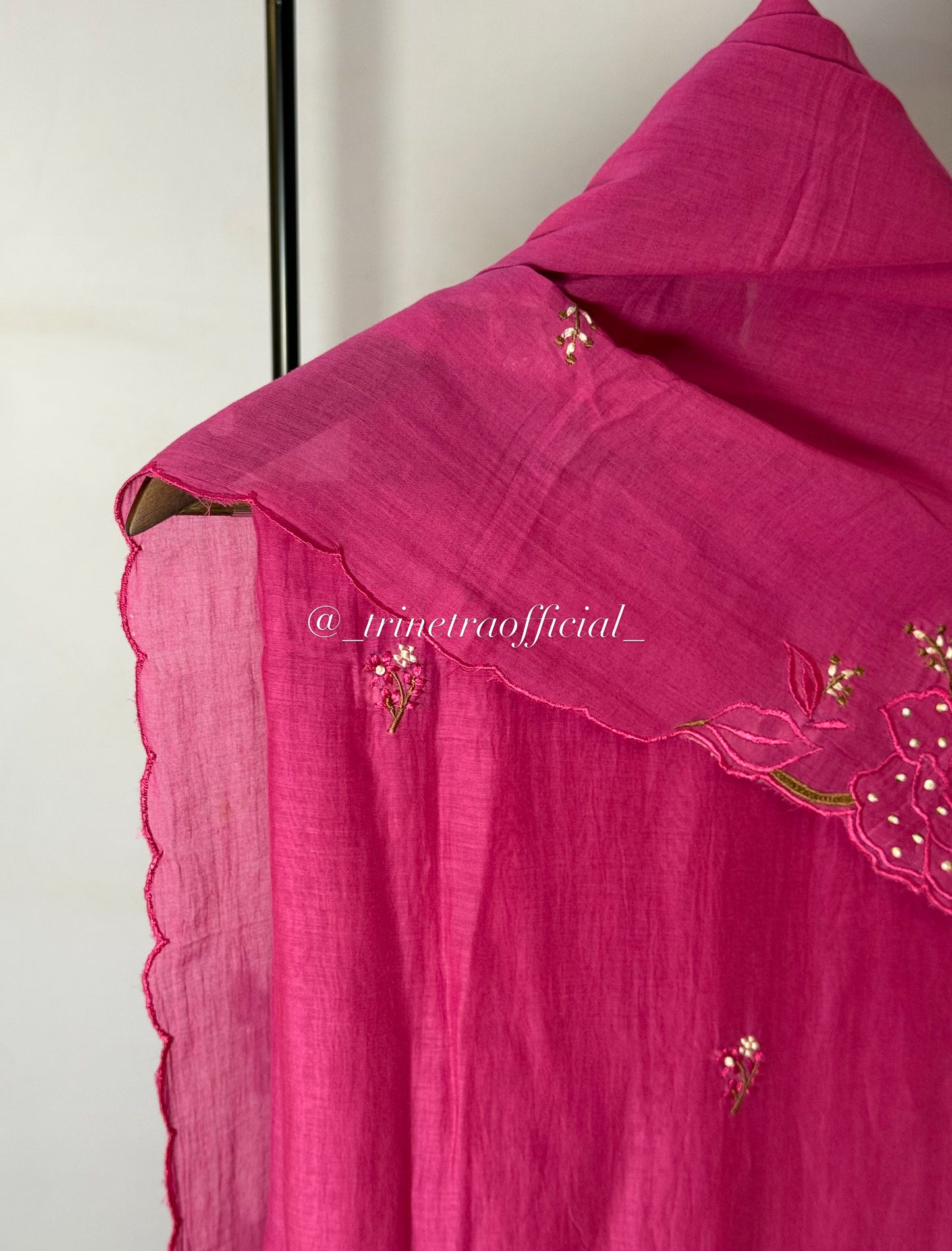 Rani pink elegance in every thread 💖✨